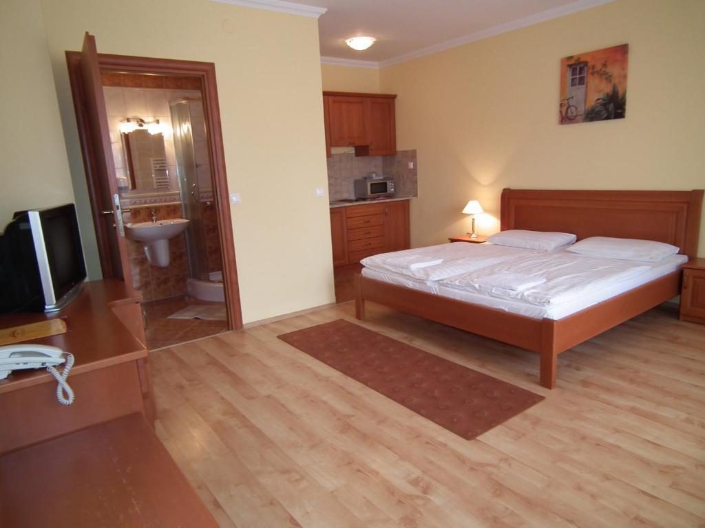 Hotel Jarja Hajdúszoboszló Rum bild