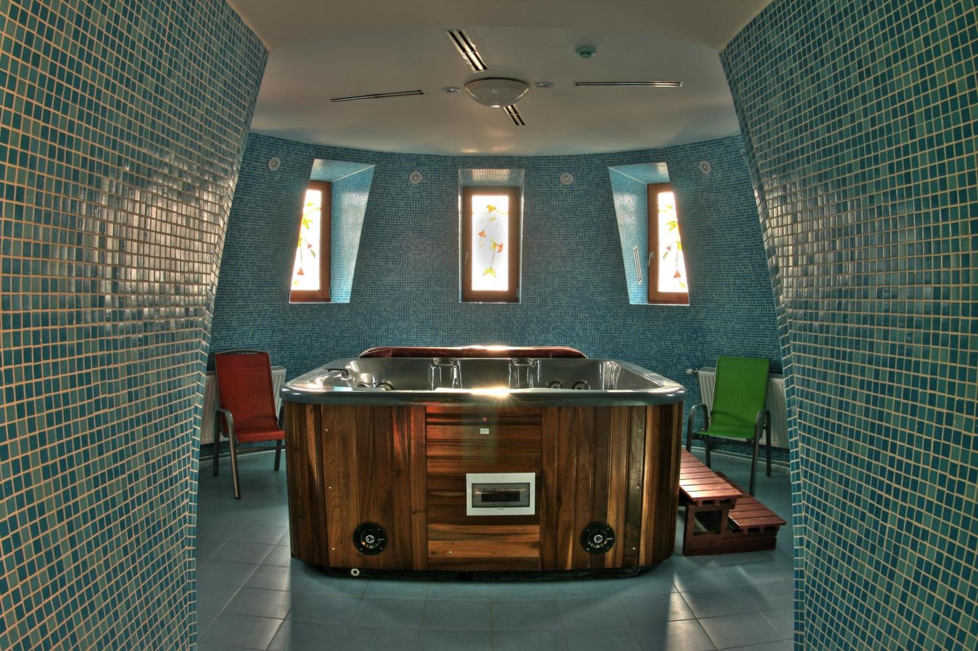 Hotel Jarja Hajdúszoboszló Exteriör bild