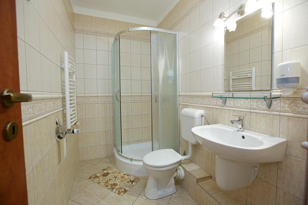 Hotel Jarja Hajdúszoboszló Exteriör bild
